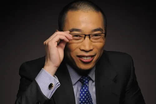 卢新华参加阳朔县代表团和政协联组审议讨论时指出 同心同向推动高质量发展 加快打造世界级旅游城市