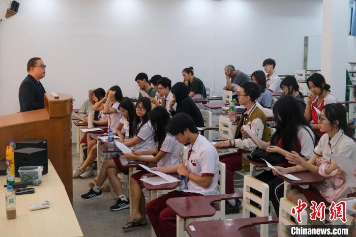 缅甸震区直击：曼德勒华校的一场特殊考试